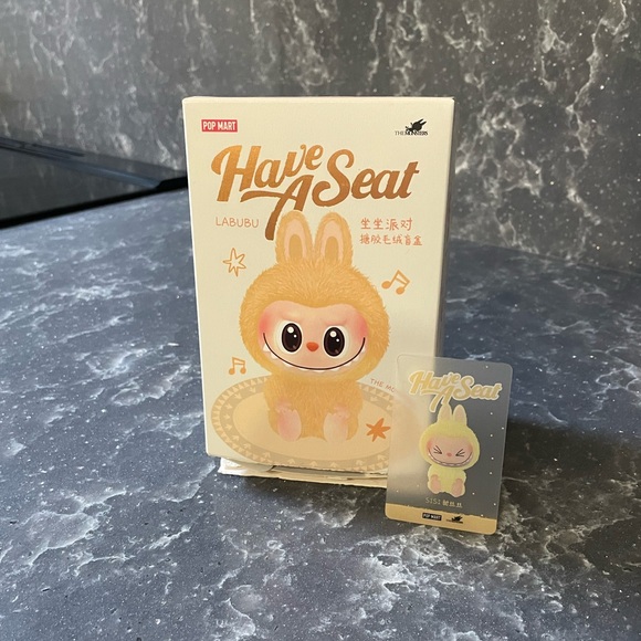 Sisi - Have A Seat - Labubu - Picture 1 of 3